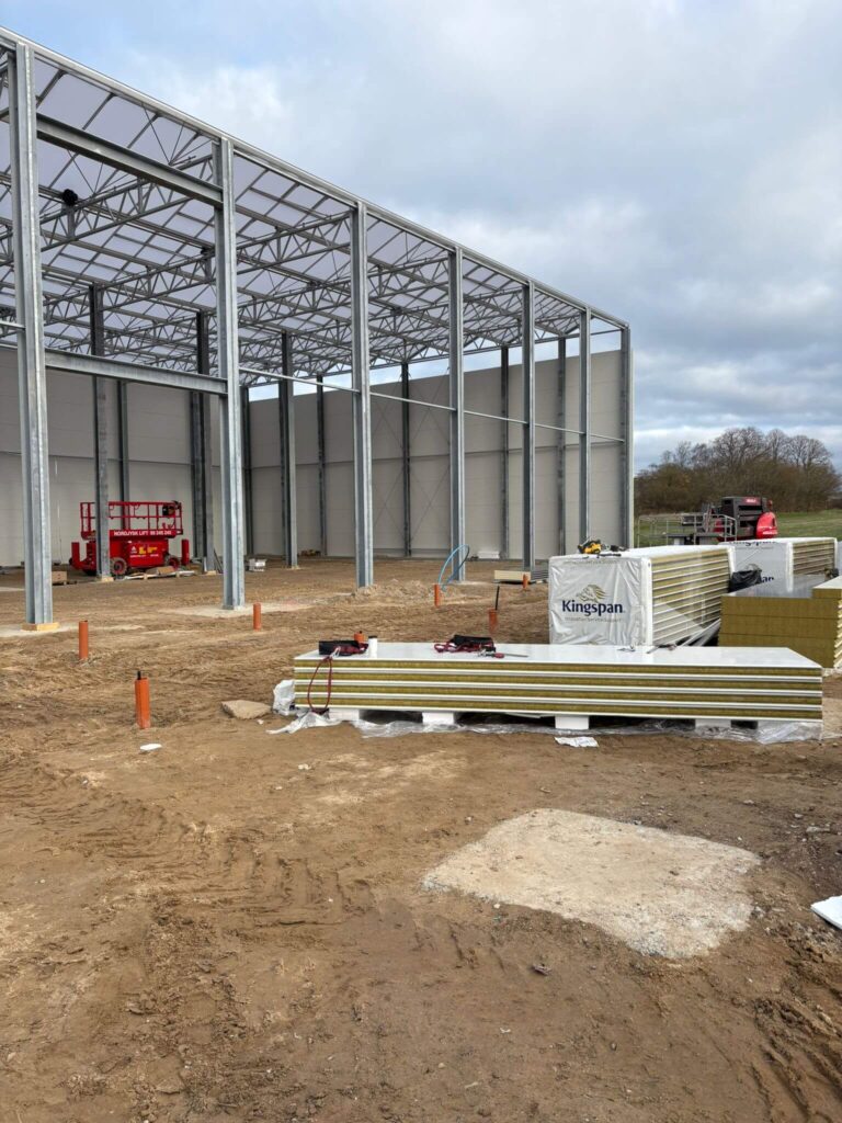 Gable with 60 mm sandwich panels – Denmark project